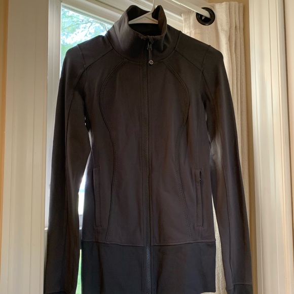 lululemon nice asana jacket - Picture 4 of 7